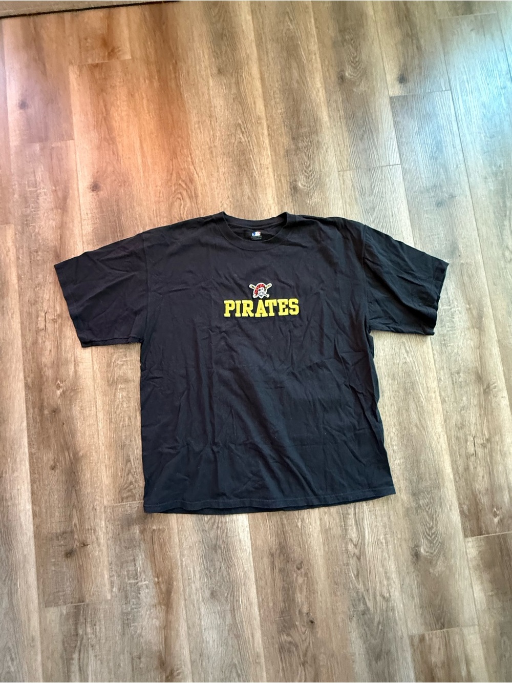 Pirates Graphic Black Men's T-Shirt